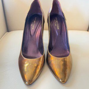 Sergio Rossi Gold Pumps